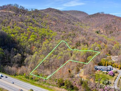 00 Lovebird Lane Lot 5 & 16 sold home in Ashebrook Estates, Candler, NC
