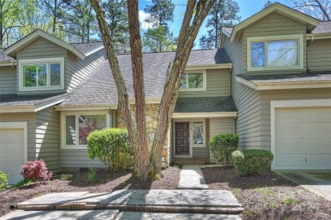 5718 Courtview Drive sold home in Sharon View Place, Charlotte, NC