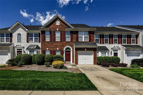 4006 Holly Villa Circle