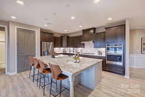 11810 Casabella Drive