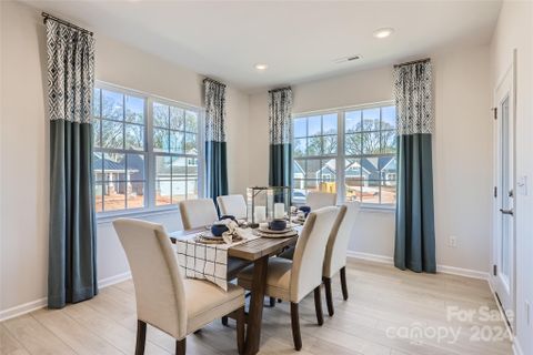 192 White Apple Way BF5 79