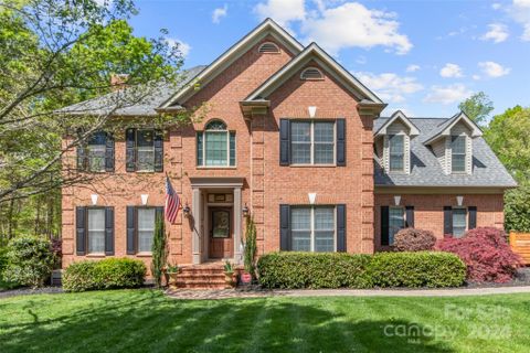 412 White Chappel Court sold home in Oxford Place, Fort Mill, SC