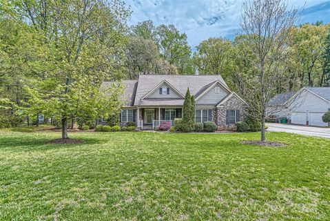 7020 Cheyenne Drive sold home in Sarah Hall, Charlotte, NC