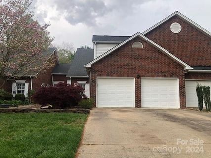 105 Columns Circle sold home in The Columns, Shelby, NC