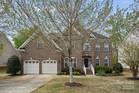 607 Evening Mist Drive sold home in Pleasant Glen, Fort Mill, SC