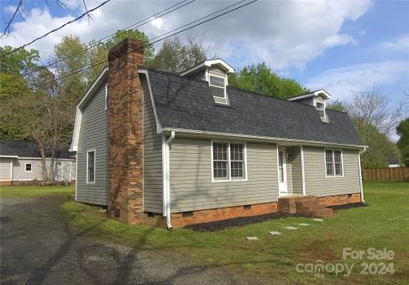 404 Henry Street