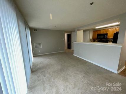 1649 Arlyn Circle