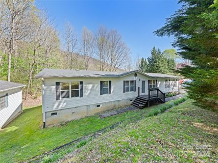268 Powderhorn Drive sold home in Country Place Of Waynesville, Waynesville, NC