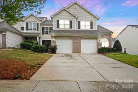 12308 Stratfield Circle