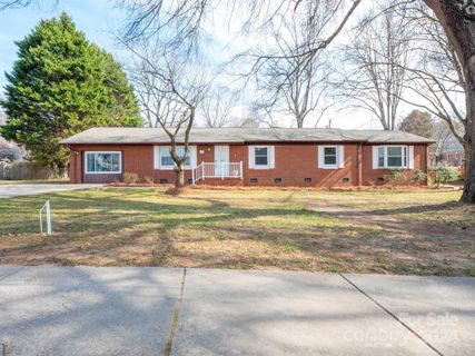 846 Magnolia Street
