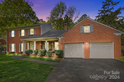 411 Scarborough Lane