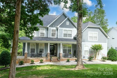 146 Preserve Way sold home in The Cove at Chesapeake Pointe, Mooresville, NC