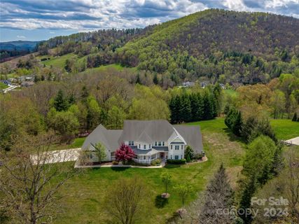 222 Bradford Hill Road sold home in Bradford Farms, Mills River, NC