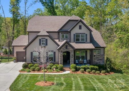 1027 Onyx Lane