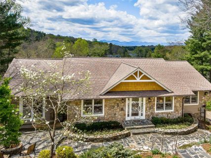 6 Sunset Walk sold home in Hills of Beaverdam, Asheville, NC