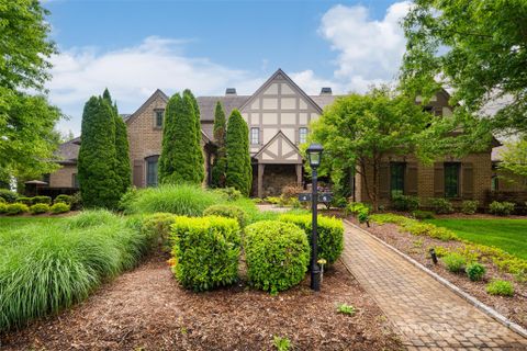 4 Golfside Court