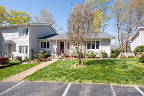 15 Hollybrook Drive sold home in Hollybrook Condos, Asheville, NC