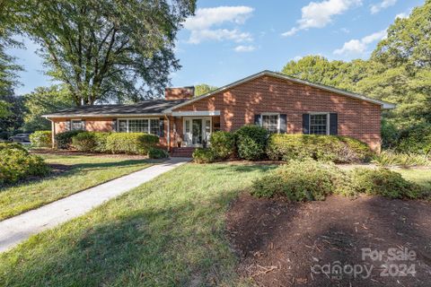 2417 Bitting Road sold home in Buena Vista, Winston Salem, NC