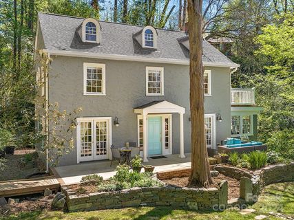 16 Cherokee Road sold home in Albemarle Park, Asheville, NC