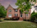 259 Shoreline Parkway sold home in Tega Cay, SC