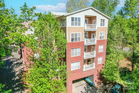 1000 E Woodlawn Road 219 sold home in Preston Flats, Charlotte, NC