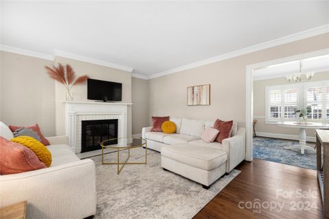2240 Roswell Avenue 5