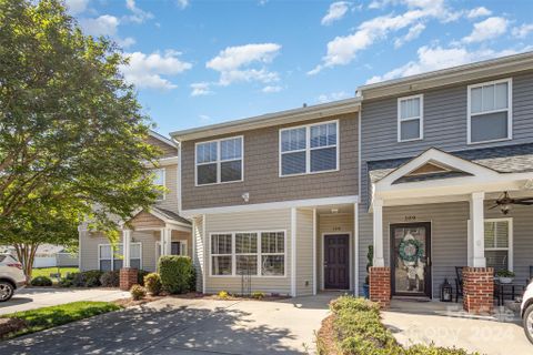 105 Village Place