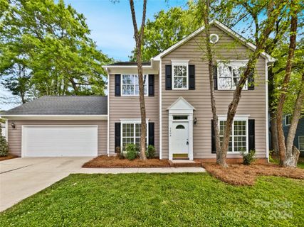 1508 Running Brook Road