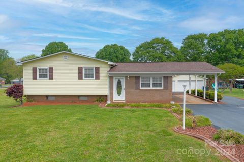 1603 2nd Street sold home in RANDOM HILLS, Conover, NC