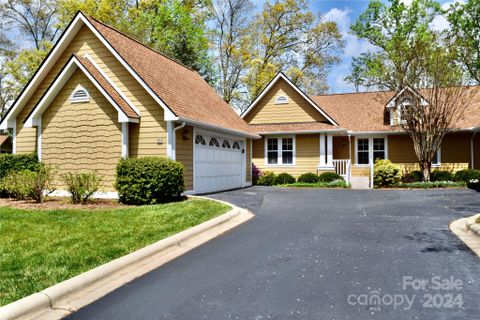 801 Woodlea Court