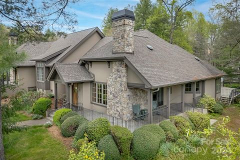 50 Hollyberry Lane
