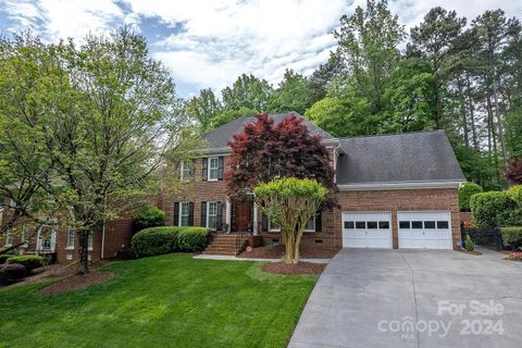 9236 Tillot Drive sold home in Benton Woods, Matthews, NC