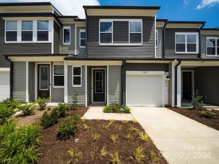 3128 Hutton Gardens Lane