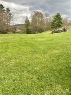 Tbd Berry Lane sold home in Strawberry Hill Farm Estates, Waynesville, NC