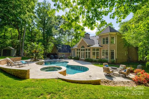 828 Savile Lane sold home in Oxford Place, Fort Mill, SC