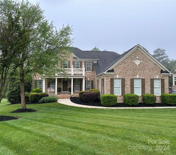 7401 Yellowhorn Trail