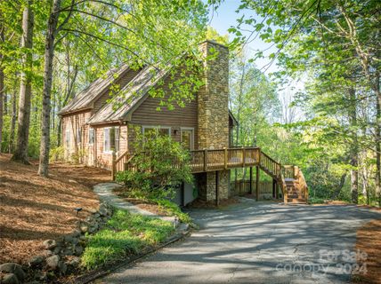 125 Sequoyah Hills Drive sold home in Sequoyah Hills, Fletcher, NC