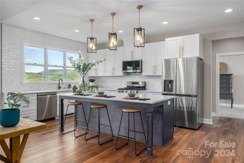 Previously sold for $798,900