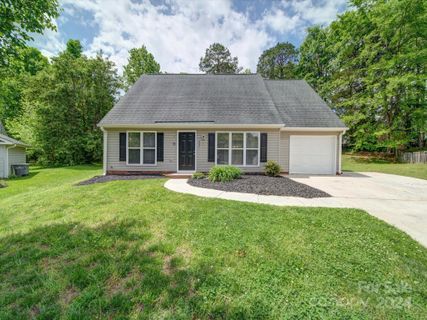 207 Forest Pond Road sold home in Beaver Pond, Kannapolis, NC