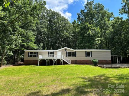 5027 Sierra Drive sold home in Mount Anderson, Maiden, NC