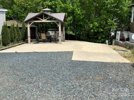 106 Eagle Lane