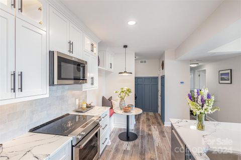 1315 East Boulevard 817