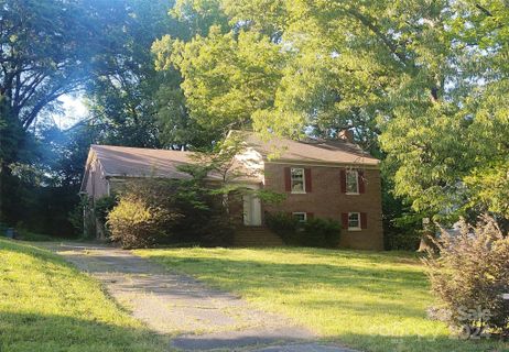 2801 Huntingtowne Farms Lane