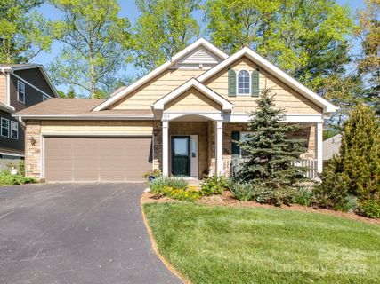 222 Shaws Creek Farm Road sold home in Shaws Creek Farm, Hendersonville, NC