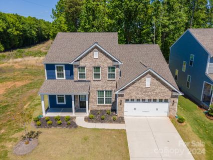 3206 Falling Stone Circle