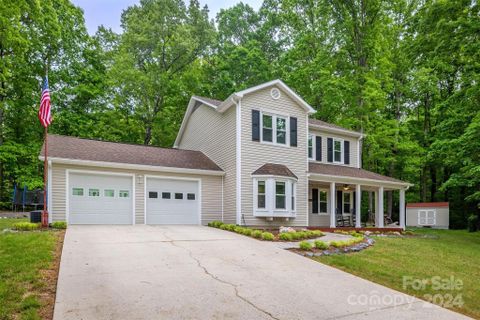 3030 Village Court sold home in Ridgewood, Morganton, NC