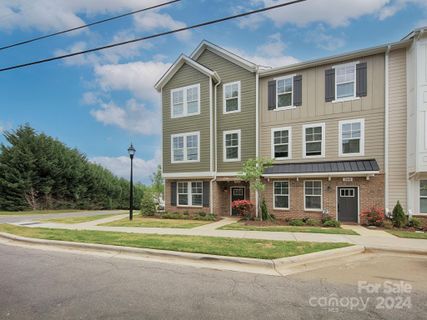372 Armour Street