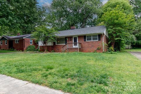 3327 Auburn Avenue