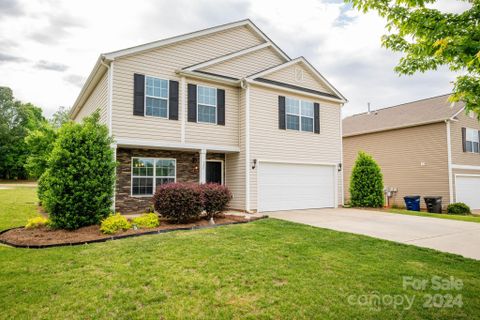 111 Quail Springs Road sold home in Wildewood, Statesville, NC