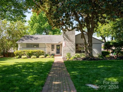 300 Blackthorne Lane